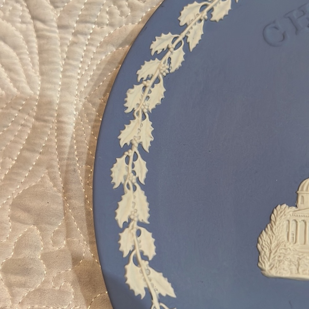 Wedgewood‎ 1970 Christmas plate - Picture 6 of 16